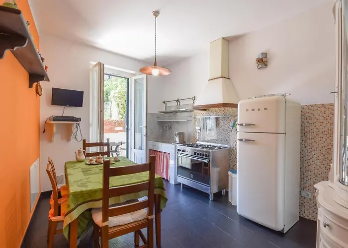 Lägenhet 3 Bedroom Amazing In *