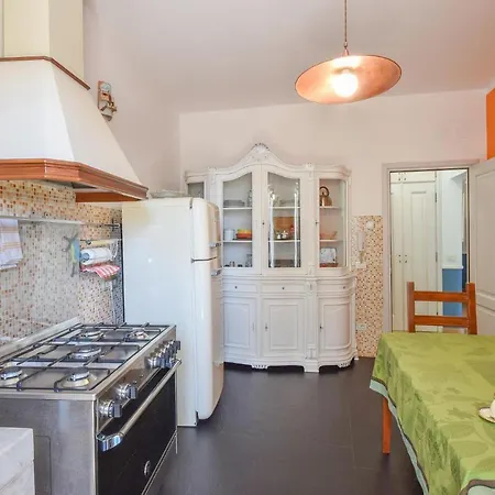 Appartamento 3 Bedroom Amazing In *