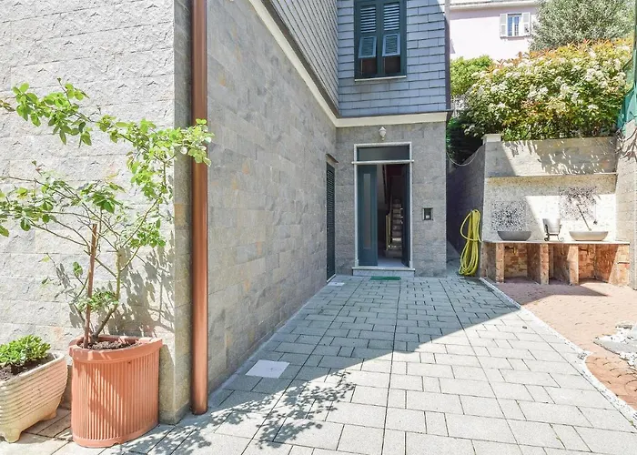 3 Bedroom Amazing In * جنوة